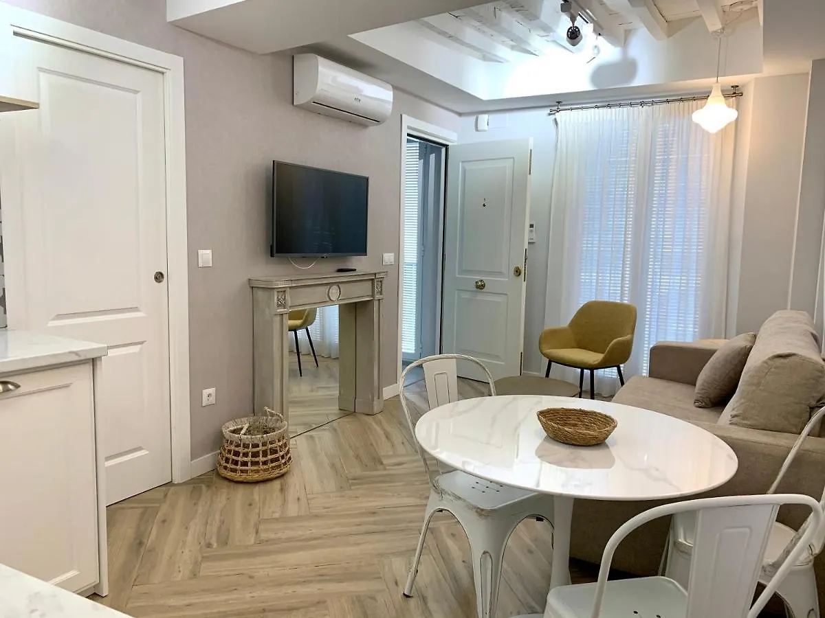 Apartamentos Margarita Granada Apartman